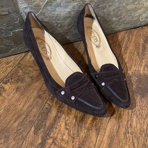 Tod’s kitten loafer heel